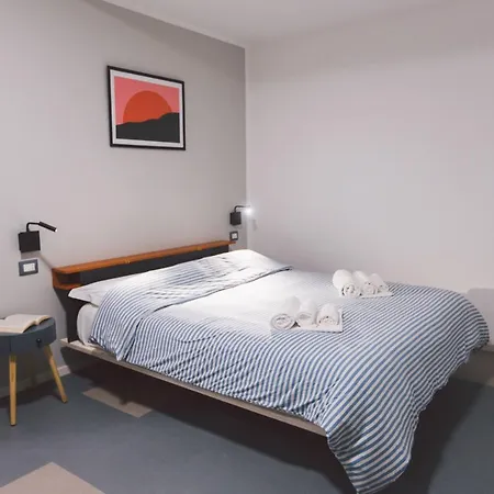 Brand New Loft شقة سيراكوزا